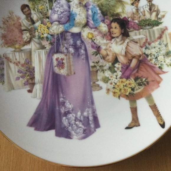 AVON president's club award collector plates "A Perfect Bouquet" 2001-2002 8.5" - Picture 5 of 6